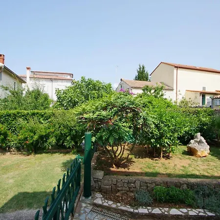 Apartman Drago, *