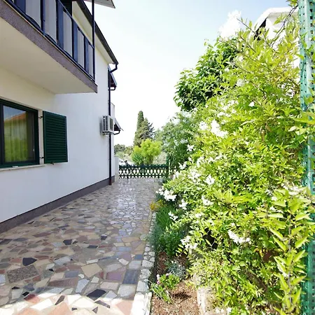 Apartment Drago, Vinkuran